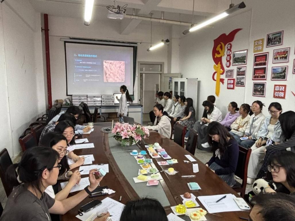 F69923E295A8CCD577B6A68D2DCFF62E